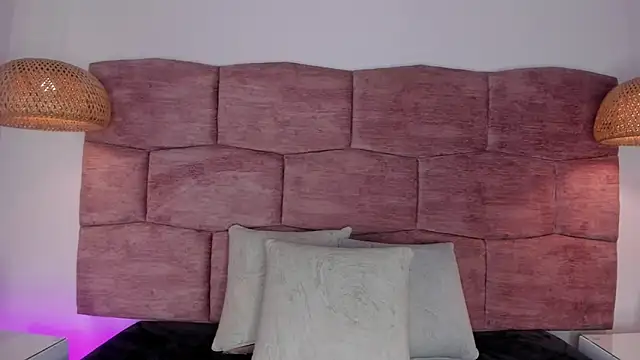 dani velvet online show from February 24, 2026, 3:04 am