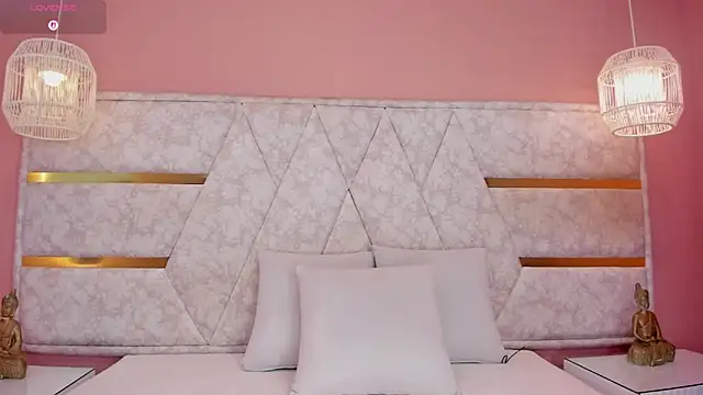dani velvet online show from June 20, 2026, 2:58 am