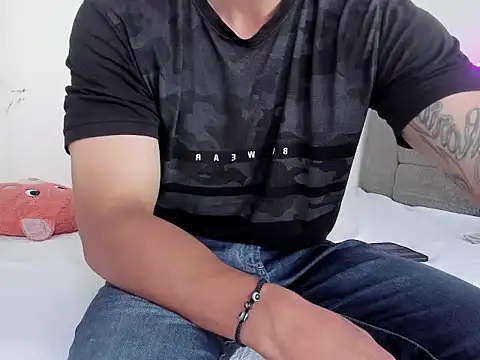 Edy coltt online show from September 10, 2025, 1:33 pm