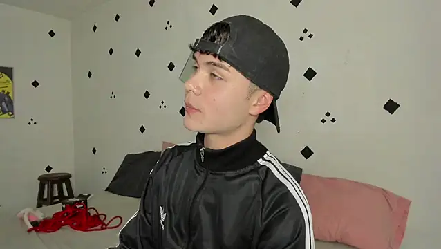 Snapshot of crushnier1 chatting on September 30, 2025, 6:13 pm crushnier1 online show from September 30, 2025, 6:13 pm