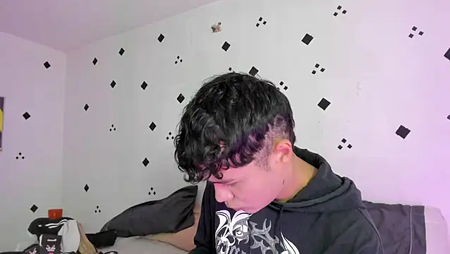 Snapshot of crushnier1 chatting on October 1, 2025, 6:14 pm crushnier1 online show from October 1, 2025, 6:14 pm