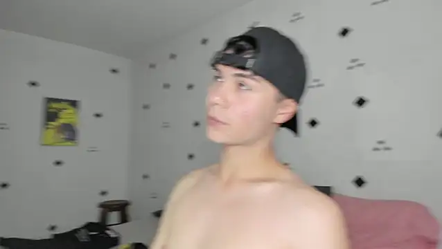 Snapshot of crushnier1 chatting on October 2, 2025, 6:26 pm crushnier1 online show from October 2, 2025, 6:26 pm