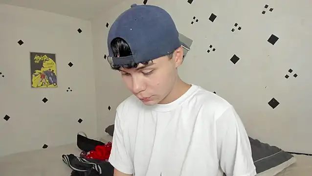 Snapshot of crushnier1 chatting on October 10, 2025, 5:45 pm crushnier1 online show from October 10, 2025, 5:45 pm