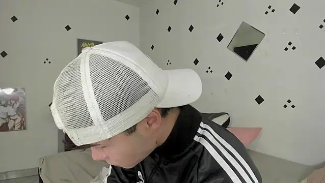 Snapshot of crushnier1 chatting on October 17, 2025, 5:48 pm crushnier1 online show from October 17, 2025, 5:48 pm