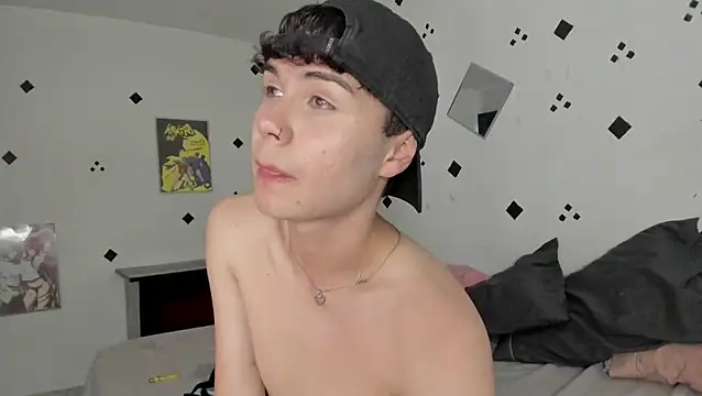 Snapshot of crushnier1 chatting on October 27, 2025, 5:50 pm crushnier1 online show from October 27, 2025, 5:50 pm