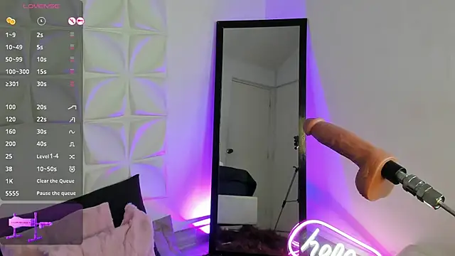 Snapshot of Scarlett21__ chatting on September 23, 2025, 5:21 am Scarlett21 online show from September 23, 2025, 5:21 am