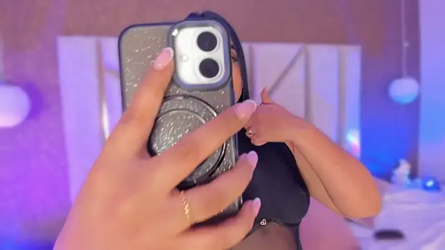 Caro Suarez online show from September 19, 2025, 12:17 pm