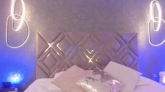 Caro Suarez online show from October 20, 2025, 12:27 pm