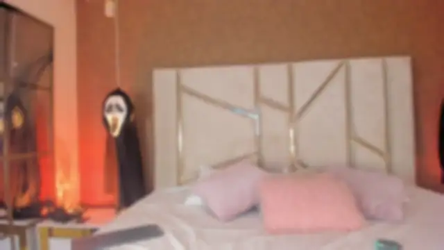 Caro Suarez online show from October 29, 2025, 11:56 am