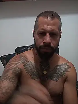 Snapshot of Matheus_Blaze chatting on October 20, 2025, 1:00 pm Matheus Blaze online show from October 20, 2025, 1:00 pm