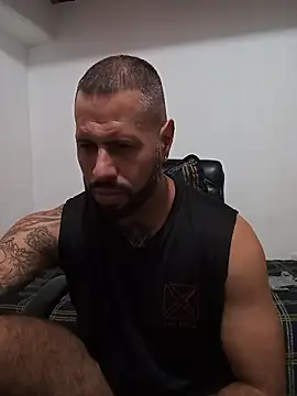 Snapshot of Matheus_Blaze chatting on October 27, 2025, 2:21 pm Matheus Blaze online show from October 27, 2025, 2:21 pm