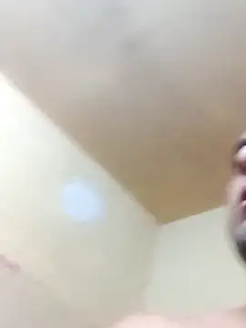 125Delfin90 online show from March 4, 2026, 9:43 pm