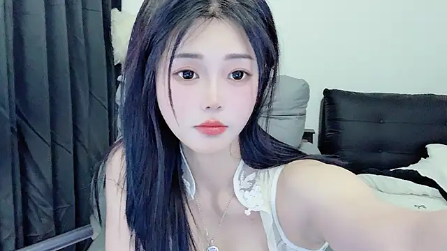 Snapshot of CeeKie chatting on October 26, 2025, 5:57 am CeeKie online show from October 26, 2025, 5:57 am