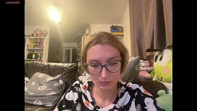 Snapshot of harleyblair chatting on October 30, 2025, 11:16 pm harleyblair online show from October 30, 2025, 11:16 pm