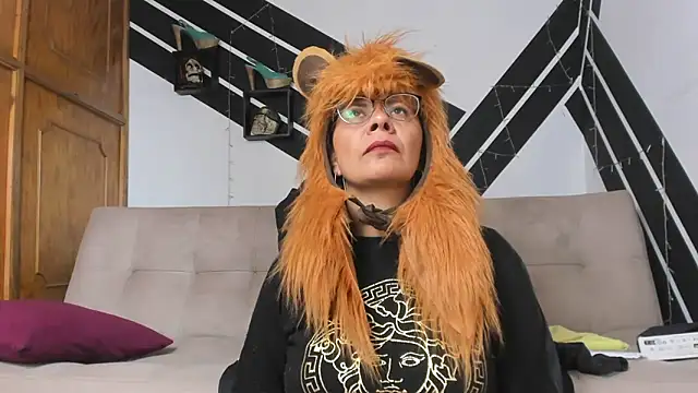 sofia hot vc online show from October 24, 2025, 2:41 am