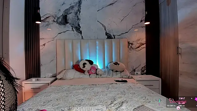 Snapshot of soy_kylebrown chatting on October 17, 2025, 3:36 pm soy kylebrown online show from October 17, 2025, 3:36 pm