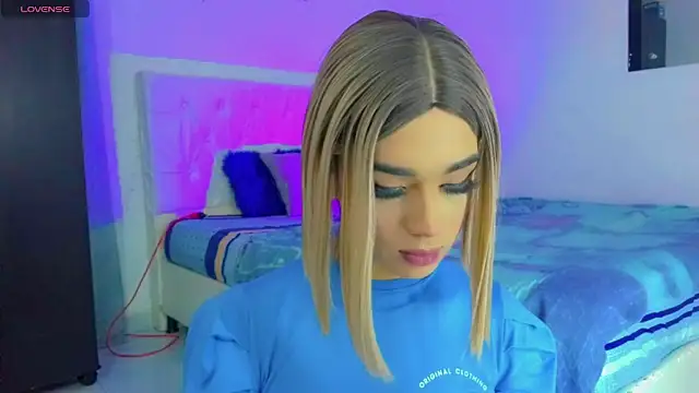 HANNAH BACKERS online show from October 6, 2025, 9:23 pm