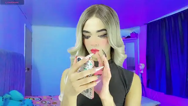 HANNAH BACKERS online show from December 21, 2025, 5:14 am