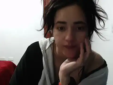 annie clark2 online show from January 6, 2025, 1:31 am