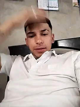 Tussi-amor online show from February 1, 2026, 12:59 pm