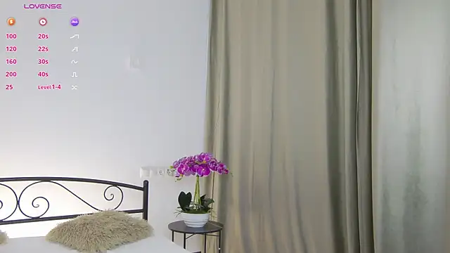 AlexsisFaee online show from June 10, 2026, 6:34 am