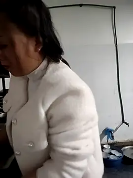 asian 2k online show from January 15, 2026, 3:55 am