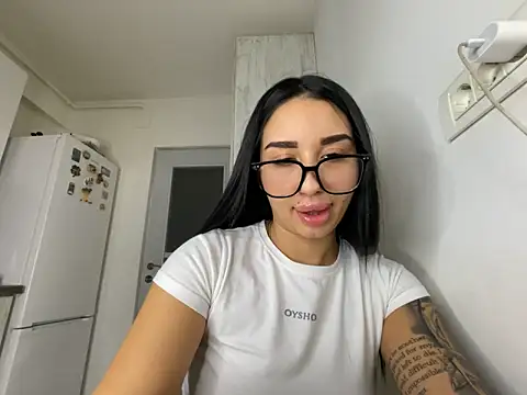 BlueEyes BB online show from February 9, 2026, 4:11 pm