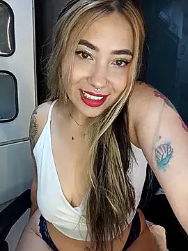  ManuVeelez online show from February 6, 2026, 6:18 am