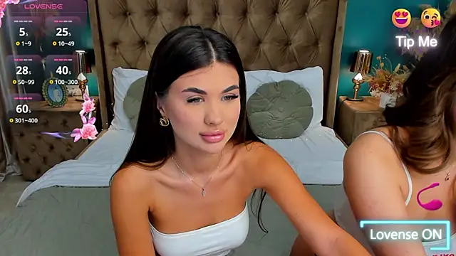 MonCarla online show from September 28, 2025, 5:24 am