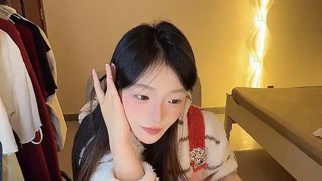 Robin-o3 online show from October 17, 2025, 4:31 pm