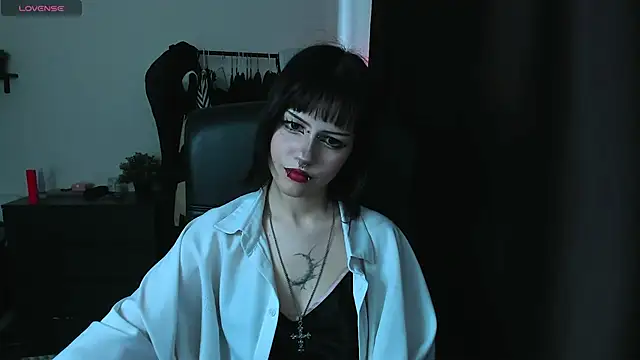 LiyaLuna online show from March 12, 2026, 11:38 am