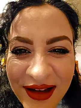 ShineBright88 online show from April 29, 2026, 9:32 pm