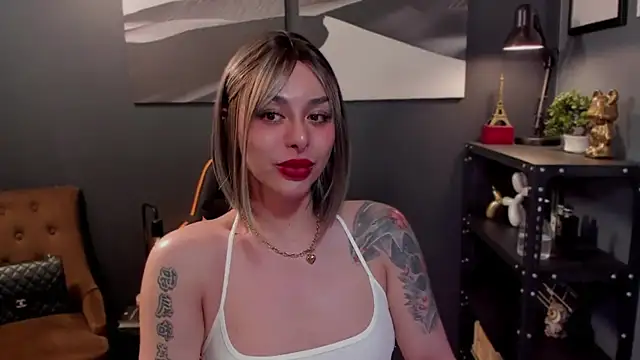 LUNACOCKSLAYER online show from September 27, 2025, 5:56 am