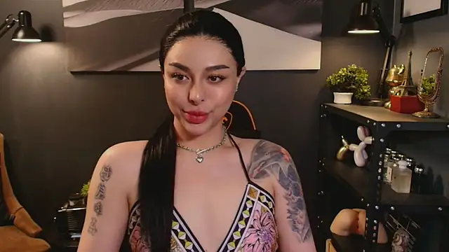 LUNACOCKSLAYER online show from October 17, 2025, 2:48 am