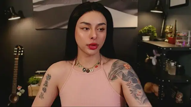 LUNACOCKSLAYER online show from October 21, 2025, 1:12 pm