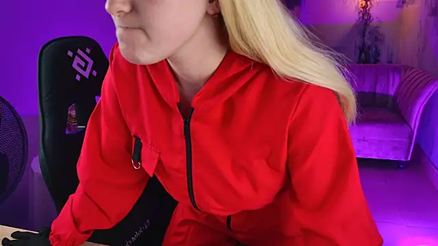 Stef Nicks online show from September 27, 2025, 5:12 am