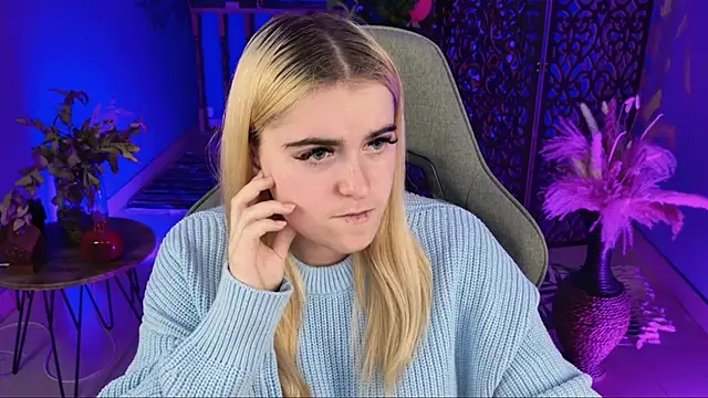 Stef Nicks online show from September 30, 2025, 9:03 am