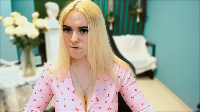 Snapshot of Stef_Nicks chatting on March 3, 2026, 9:04 am Stef Nicks online show from March 3, 2026, 9:04 am