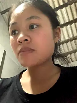 NhuFox online show from September 15, 2025, 1:33 pm