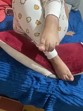 Snapshot of Theperfectbody chatting on September 18, 2025, 6:04 am Theperfectbody online show from September 18, 2025, 6:04 am