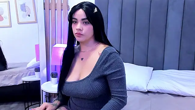 Snapshot of SuccubusDolly chatting on October 10, 2025, 8:30 pm SuccubusDolly online show from October 10, 2025, 8:30 pm