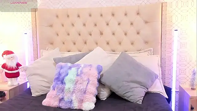 SuccubusDolly online show from November 19, 2025, 8:42 pm