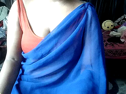 Snapshot of Anaconda-Mall chatting on October 2, 2025, 4:58 pm Anaconda-Mall online show from October 2, 2025, 4:58 pm