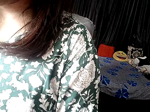 Snapshot of Anaconda-Mall chatting on October 15, 2025, 6:52 pm Anaconda-Mall online show from October 15, 2025, 6:52 pm