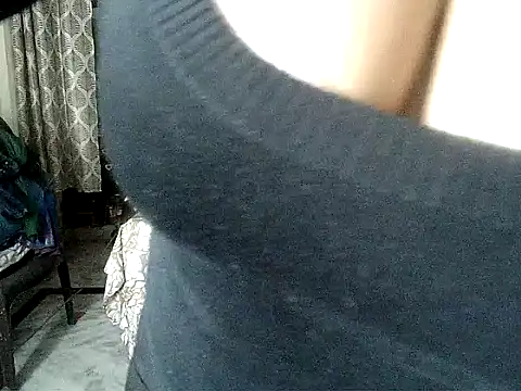 Snapshot of Anaconda-Mall chatting on October 24, 2025, 6:26 pm Anaconda-Mall online show from October 24, 2025, 6:26 pm