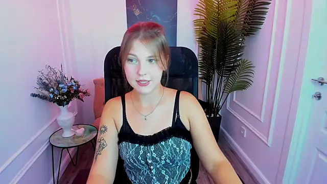 SaraMayki online show from September 8, 2025, 7:57 pm