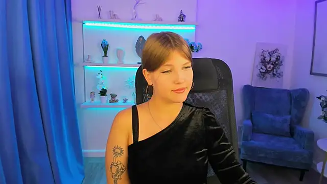 SaraMayki online show from September 13, 2025, 5:18 am