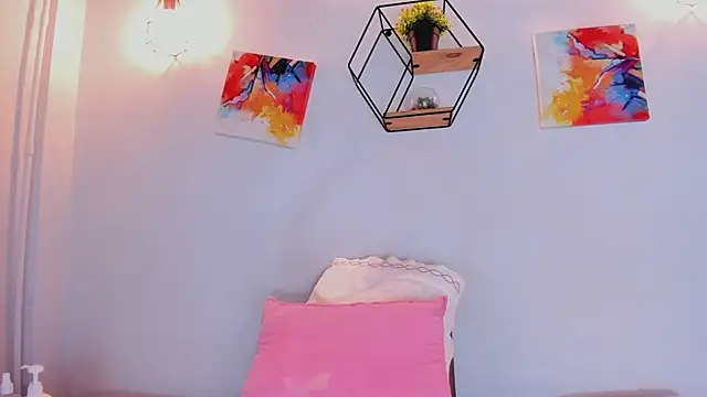 Violet horny05 online show from December 2, 2025, 7:20 pm