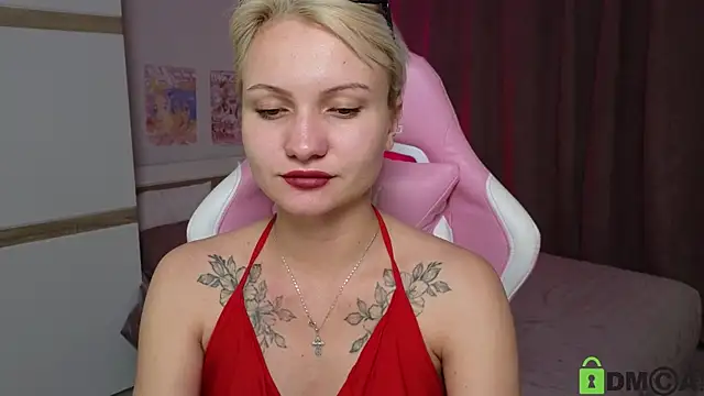 Snapshot of Cameronlovely_ chatting on September 11, 2025, 8:25 am Cameronlovely  online show from September 11, 2025, 8:25 am
