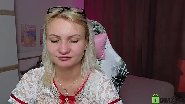 Snapshot of Cameronlovely_ chatting on September 12, 2025, 8:14 am Cameronlovely  online show from September 12, 2025, 8:14 am